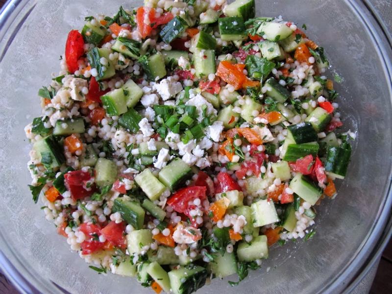 Egészséges, laktató és különleges – 10 perces kuszkuszos görög saláta