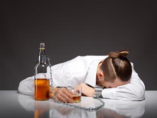 12 jel, melyek alapján továbbgondolhatod az alkoholhoz fűződő viszonyodat
