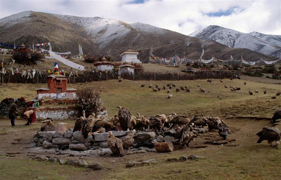 Tibeti "felajánlás" (forrás: ng.hu)